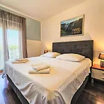 Vikendica Joy On Countryside By Interhome Sibenik